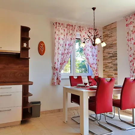 Rebeka By Interhome Apartament *