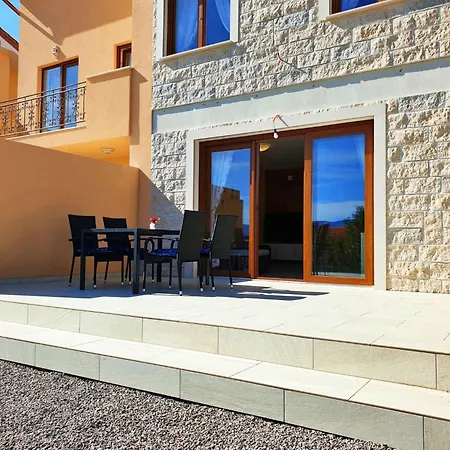 Rebeka By Interhome *