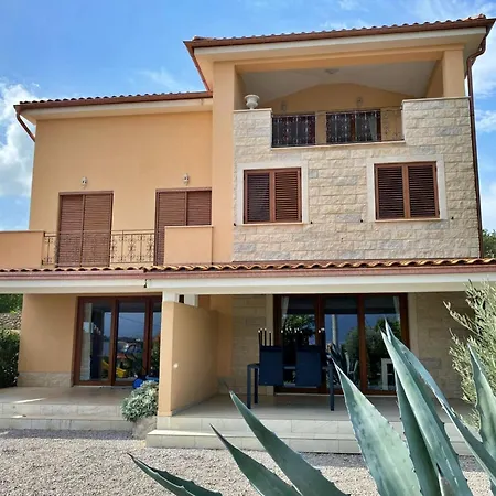 Apartmán Rebeka By Interhome